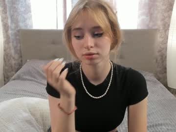 webcam girl queeniedonnay image #7194627