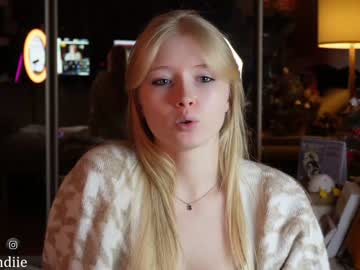 webcam girl bestblondiiecb image #6214526