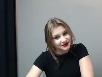 webcam girl relax_nina image #243572