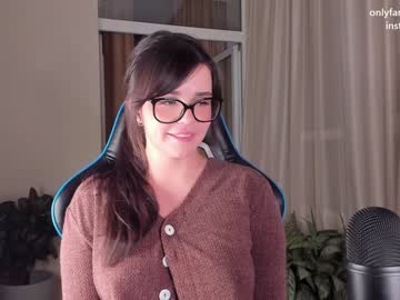 webcam girl aavee image #2775643