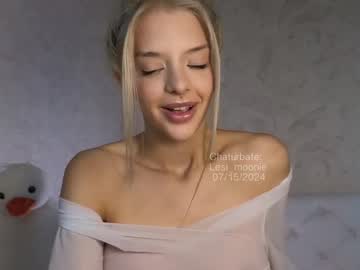 webcam girl lesi_moonie image #7418690