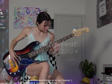 webcam girl petitebrat image #7133466
