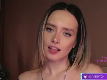 webcam girl _yvie_ image #3560742