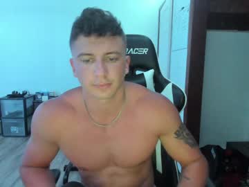 webcam couple cowsgomoo101 image #1921667