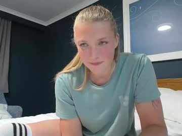 webcam girl thescandichick image #9340345