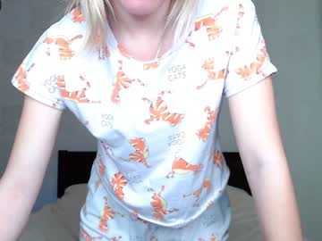 webcam girl kittycat__meow_ image #4394678