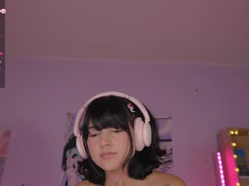 webcam girl kittenmoon_ image #8388244