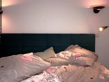 webcam girl predatory_eyes image #6575813