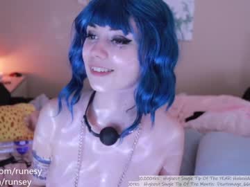 webcam girl runesy image #1578263