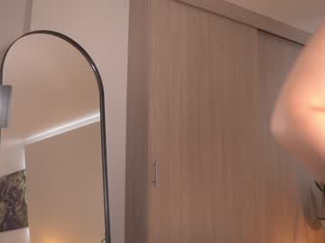 webcam girl laura_roldan image #8530975