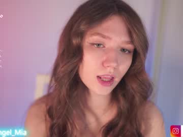 webcam girl angels_kiss image #6536932