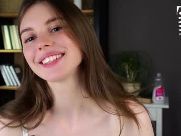 webcam girl aislyfarran image #9701151