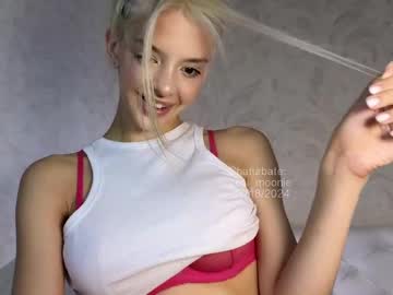 webcam girl lesi_moonie image #7440562