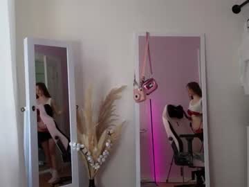 webcam girl strawberryjamx image #4642239