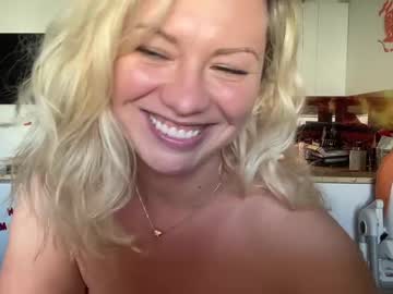 webcam girl kiradivine image #4740721