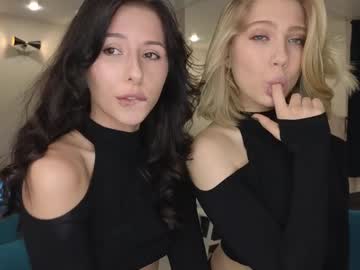 webcam girl yononeey image #8030178
