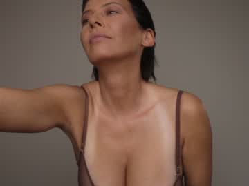 webcam girl visualedge image #1080573