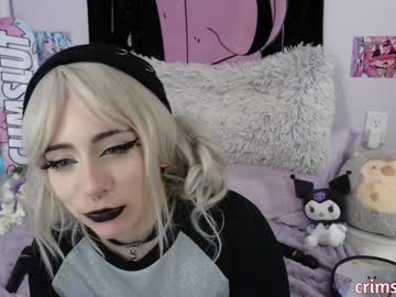 webcam girl crimsonkitten image #8671142