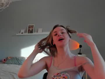 webcam girl devilmayshy image #3883040