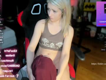 webcam girl kimilee22 image #9045446