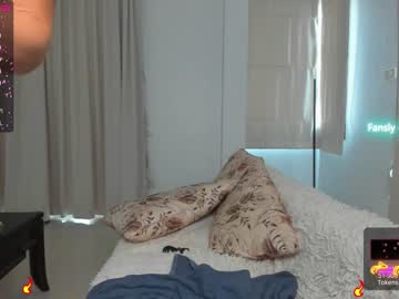 webcam girl smurf19 image #4136196