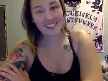 webcam girl thicc_tattooed_bitch image #3179816