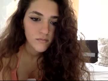webcam girl emmababy2322 image #7090062