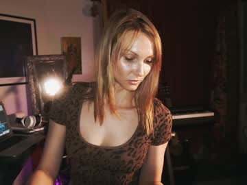webcam girl kaileeshy image #586844