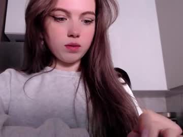webcam girl small_blondee image #1732269