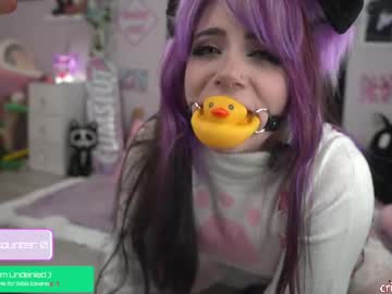 webcam girl crimsonkitten image #9310436