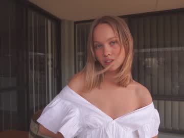 webcam girl bibi_it_is image #3617023