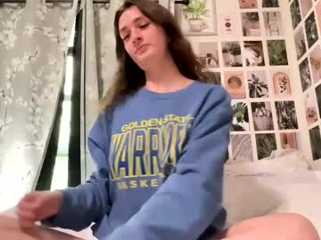 webcam girl kylieexoxoxo2432 image #9295000