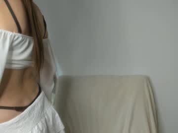 webcam girl ririazeliaa image #8045221