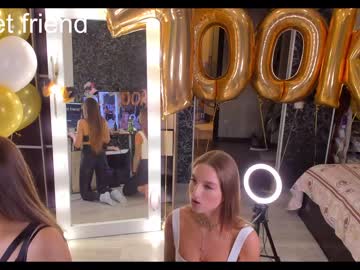 webcam girl queenafina image #4175659