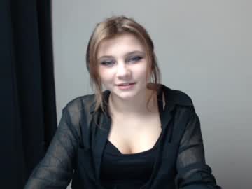 webcam girl relax_nina image #689168