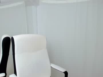 webcam girl ingridblondy94 image #2413165