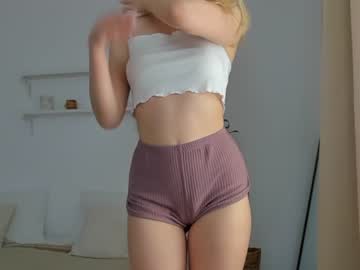 webcam girl rennatha21 image #1701753