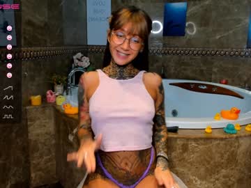 webcam girl nickyneck image #337701