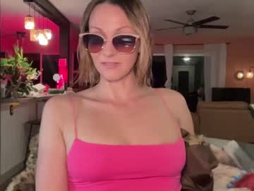 webcam girl kaileeshy image #8747469