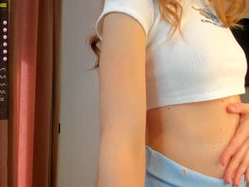 webcam girl carolynsveronica image #5038552