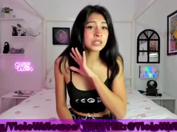 webcam girl violetttflowers image #604279