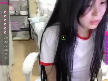 webcam girl kayla2002 image #3216550