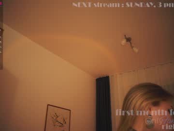 webcam girl purelovecult image #706303