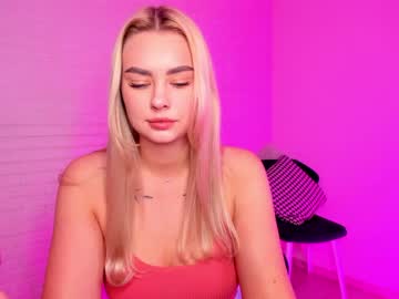 webcam girl 8a8y_nura image #1047965