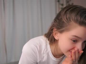 webcam girl little_poetry image #9101303