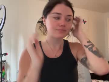 webcam girl queencassidyy image #9406120