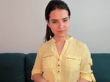 webcam girl zeldaflowers image #6891185