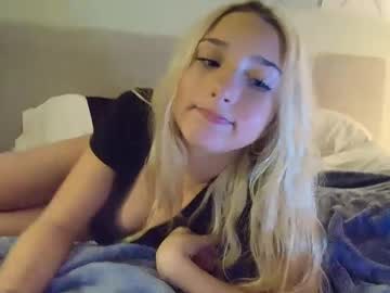 webcam girl lovelilaxox image #8142234