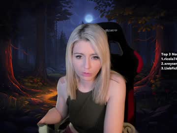 webcam girl kimilee22 image #8324671