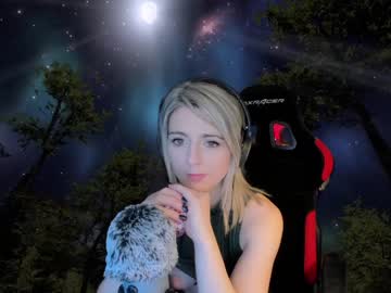 webcam girl kimilee22 image #4493560